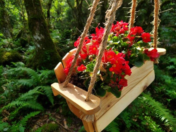 Little Lady Planter Swing