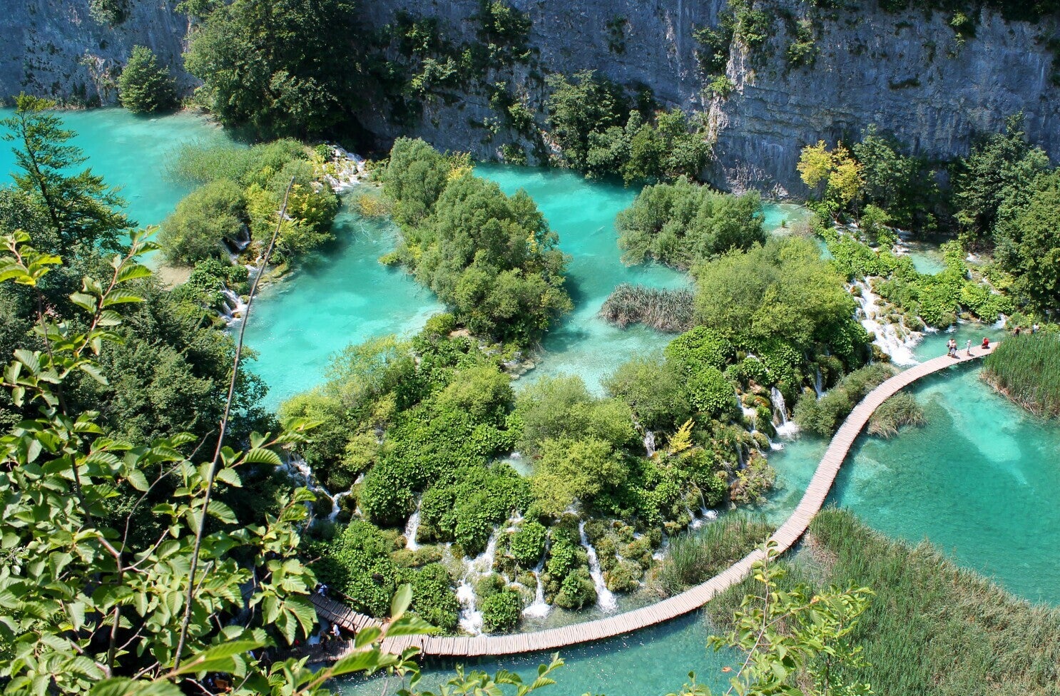 DAY TOUR: Zagreb-Rastoke-Plitvice Lakes
