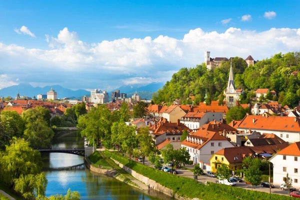 DAY TOUR: Zagreb-Postojna Cave
