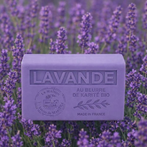 Savon parfumé à la lavande