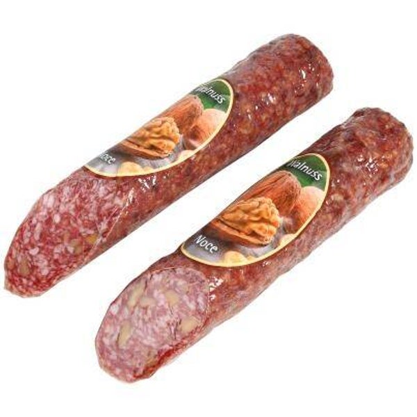 Salami mit Walnüssen