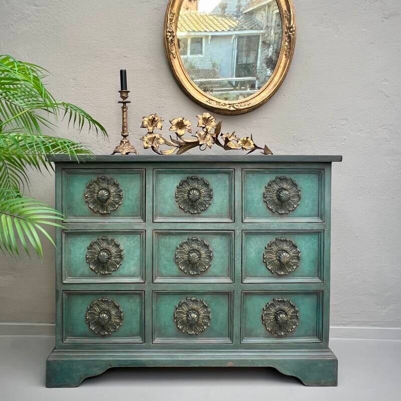 Vitrinekast Zuid Franse sfeer - Chalkpaint Annie Sloan