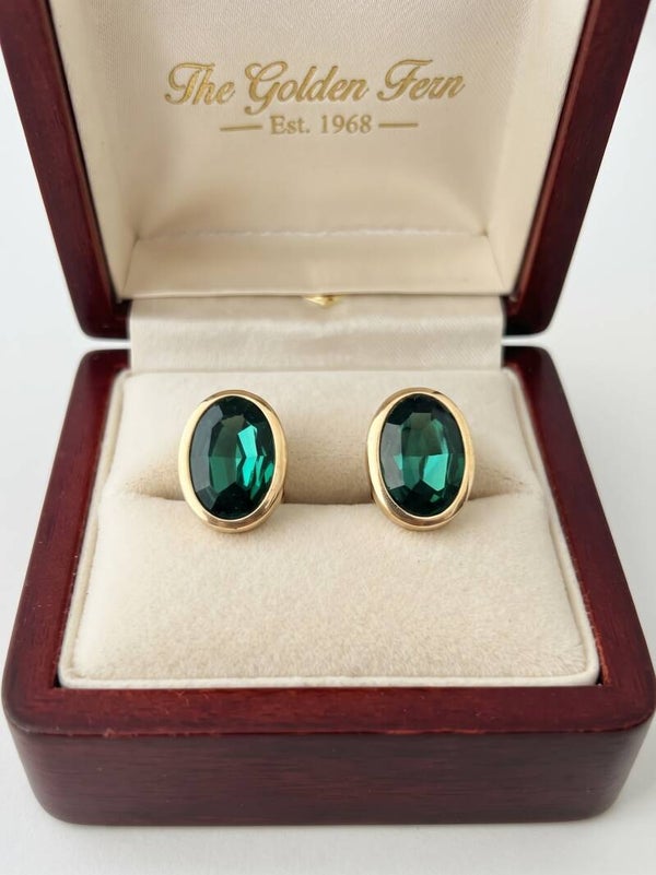 VINTAGE BOLD EMRALD GLAMOUR CLIP-ON EARRINGS