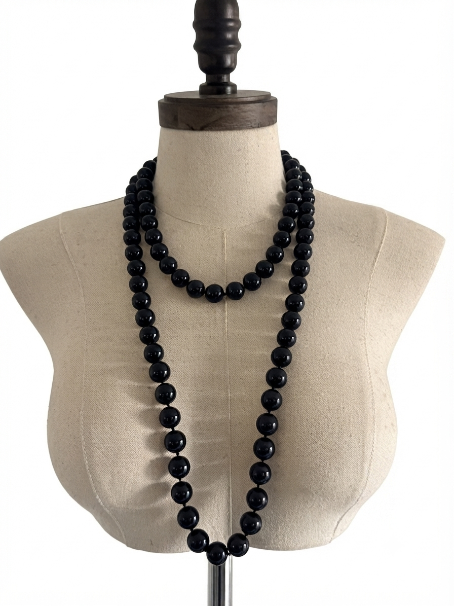 Vintage Continuous Black Onix Top Necklace 130cm heavy 295g Hand Knotted.
