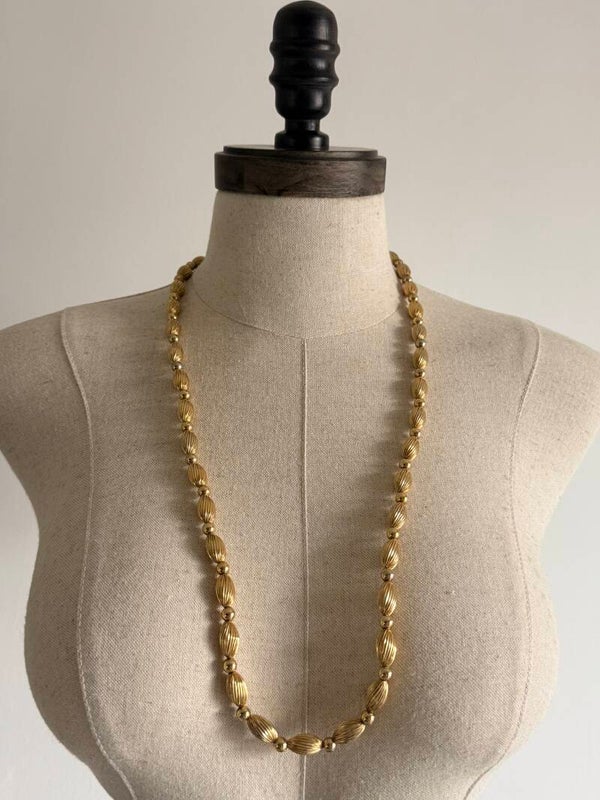 Vintage Napier Ribbed Fluted Oval and Smooth Round Bead Necklace