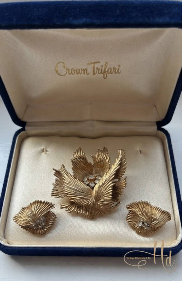 Vintage Demi-parure features a dimensional Floral Brooch and Earrings set