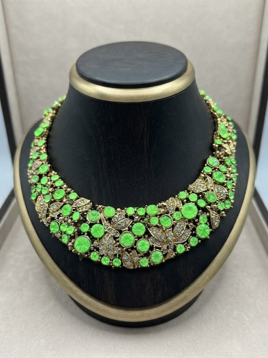 Stunning Vintage Uranium Glass Statement Collar Necklace