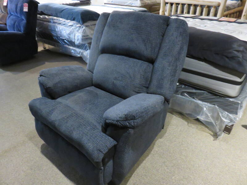 rocker recliner in polyester  fabric