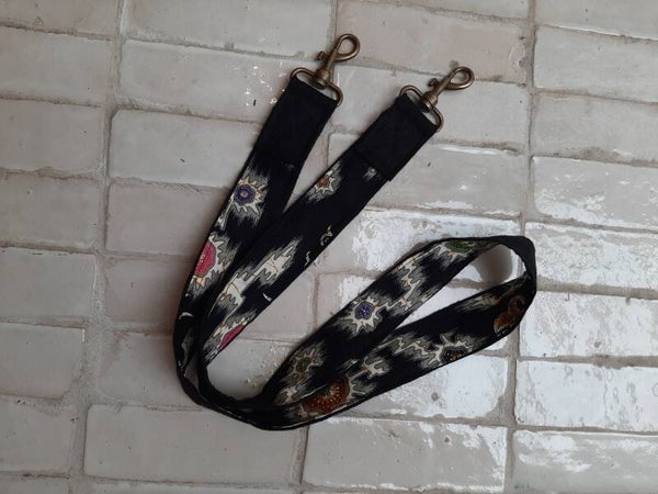 Strap black met batik print