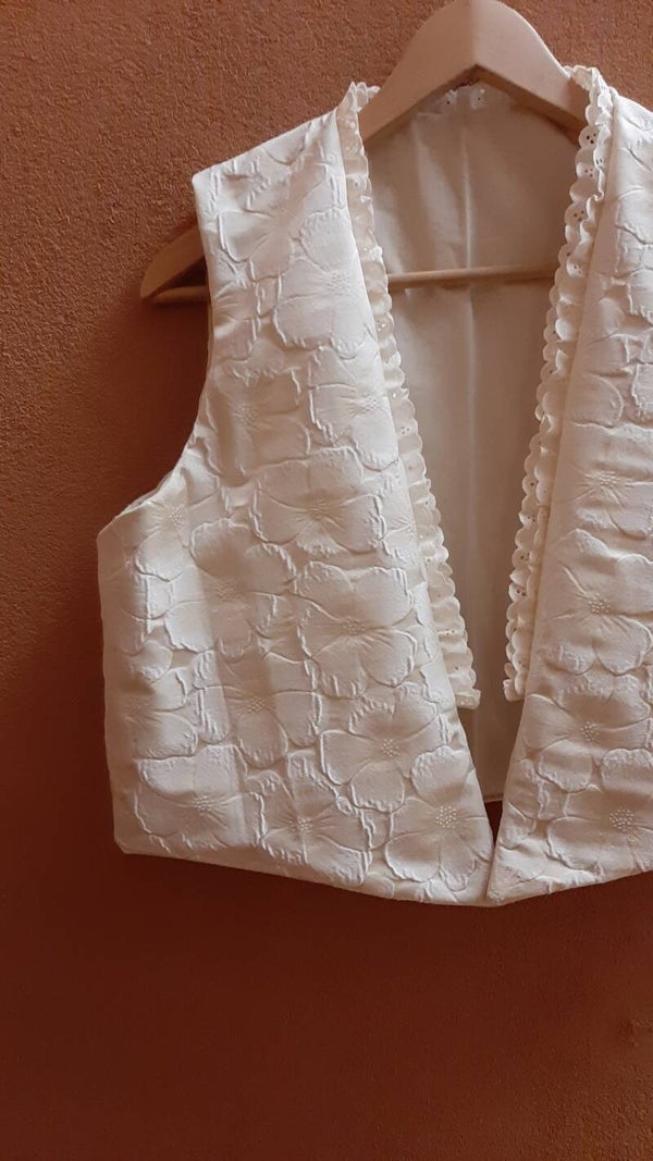 white poppy gilet aduld