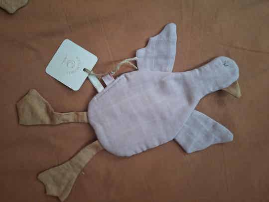 Baby goose speen/ knuffeldoekje pink
