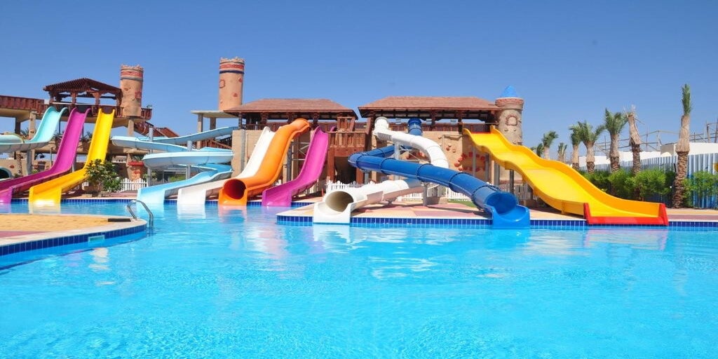 Spiaggia Edge by Rotana Sea Beach Resort