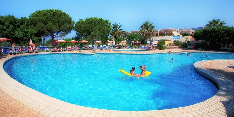 Zeta Club Alicudi spiaggia