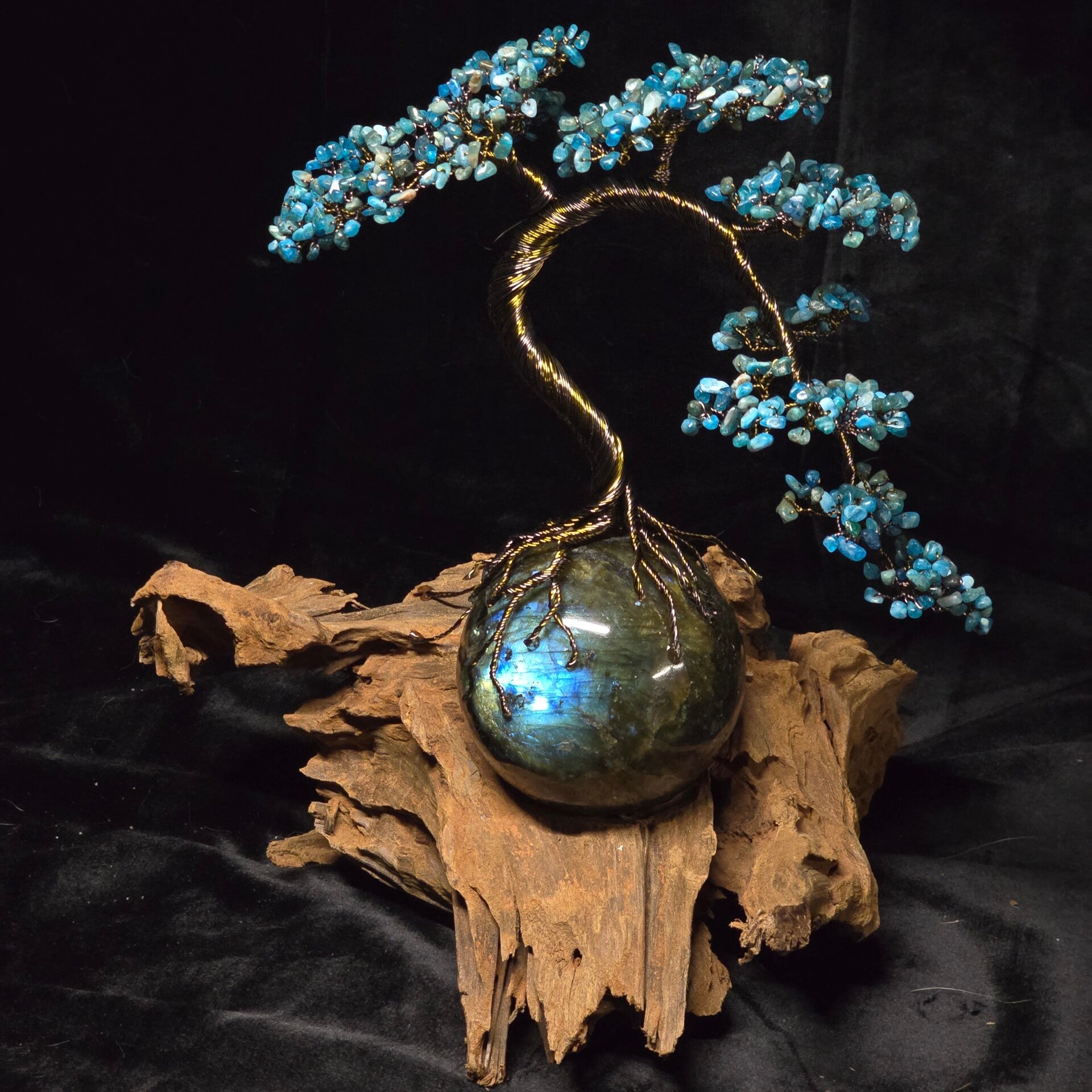 Edelsteenboom apatiet