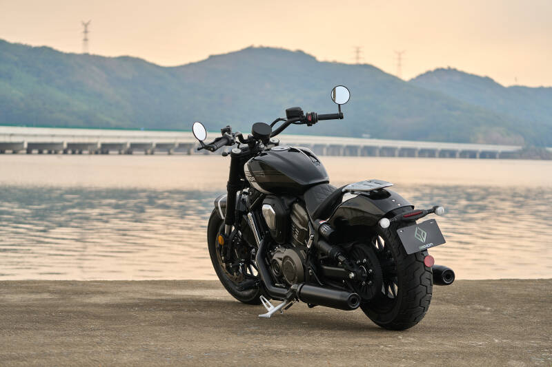 sss02362-standard.jpg