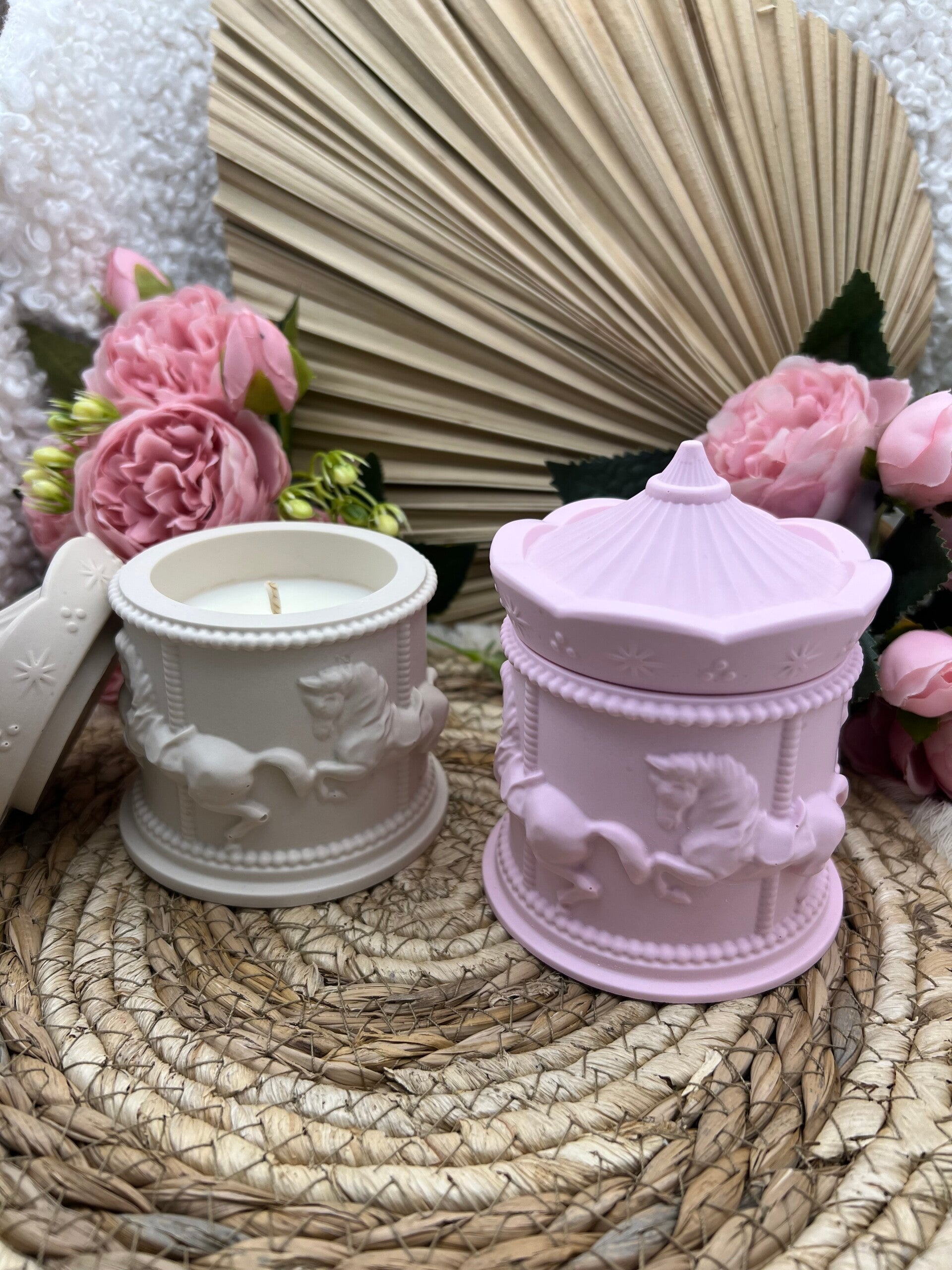 Carrousel en résine minérale