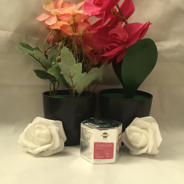 Amos white sunblock cream with vitamin c