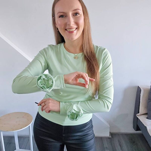 Bluzka z kwiatem miętowa