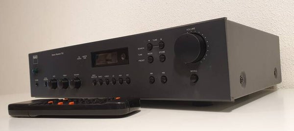 Stereo Receiver - NAD 712
