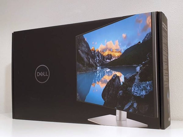 Dell UltraSharp U2421E 24" monitor met USB-C