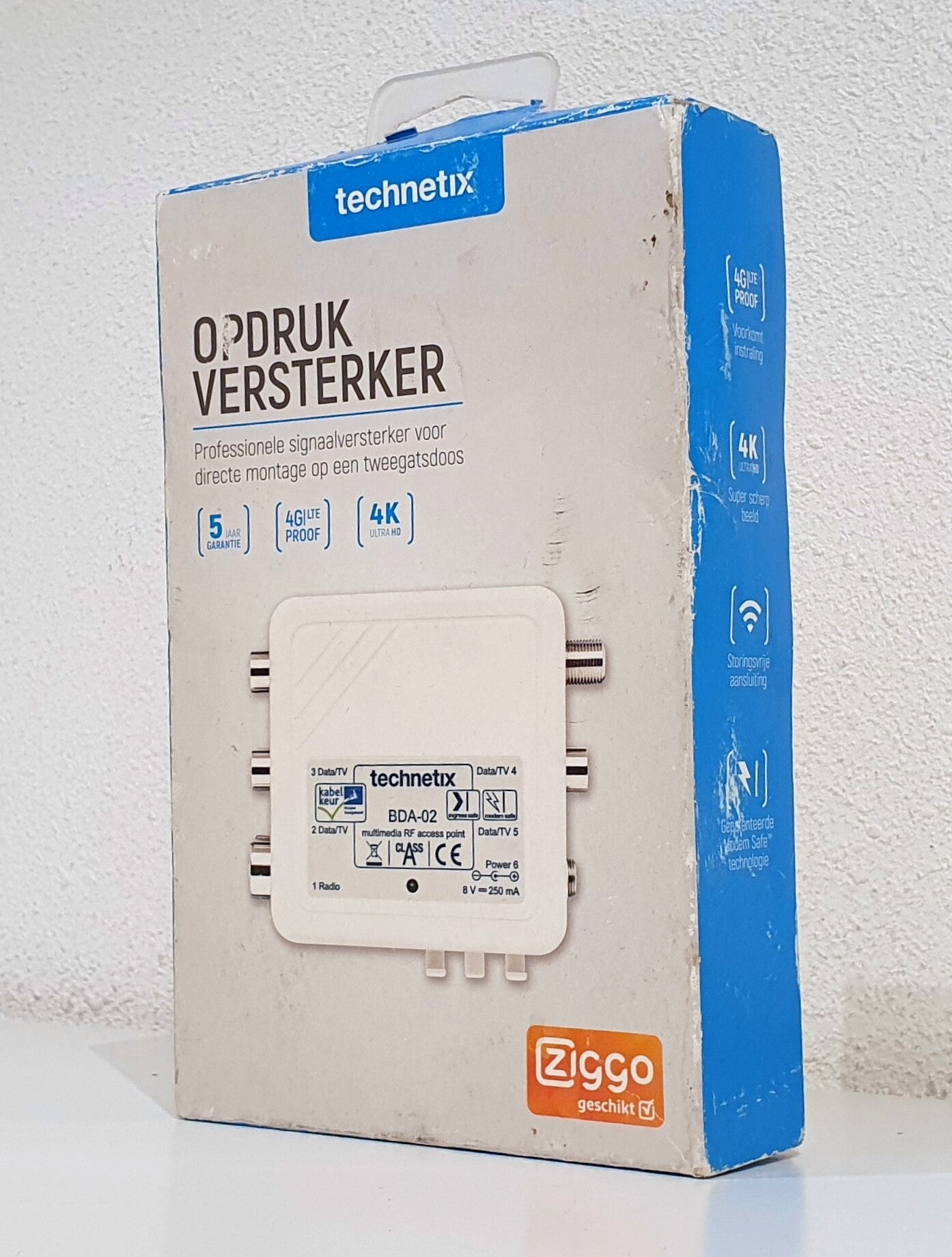 Opdruk antenneversterker met 5 uitgangen Technetix BDA-02 (Ziggo geschikt)