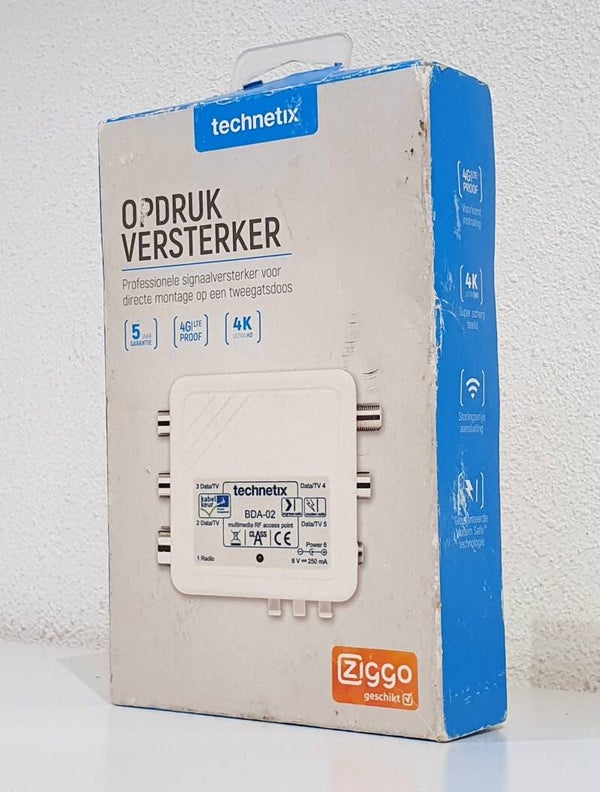 Opdruk antenneversterker met 5 uitgangen Technetix BDA-02 (Ziggo geschikt)