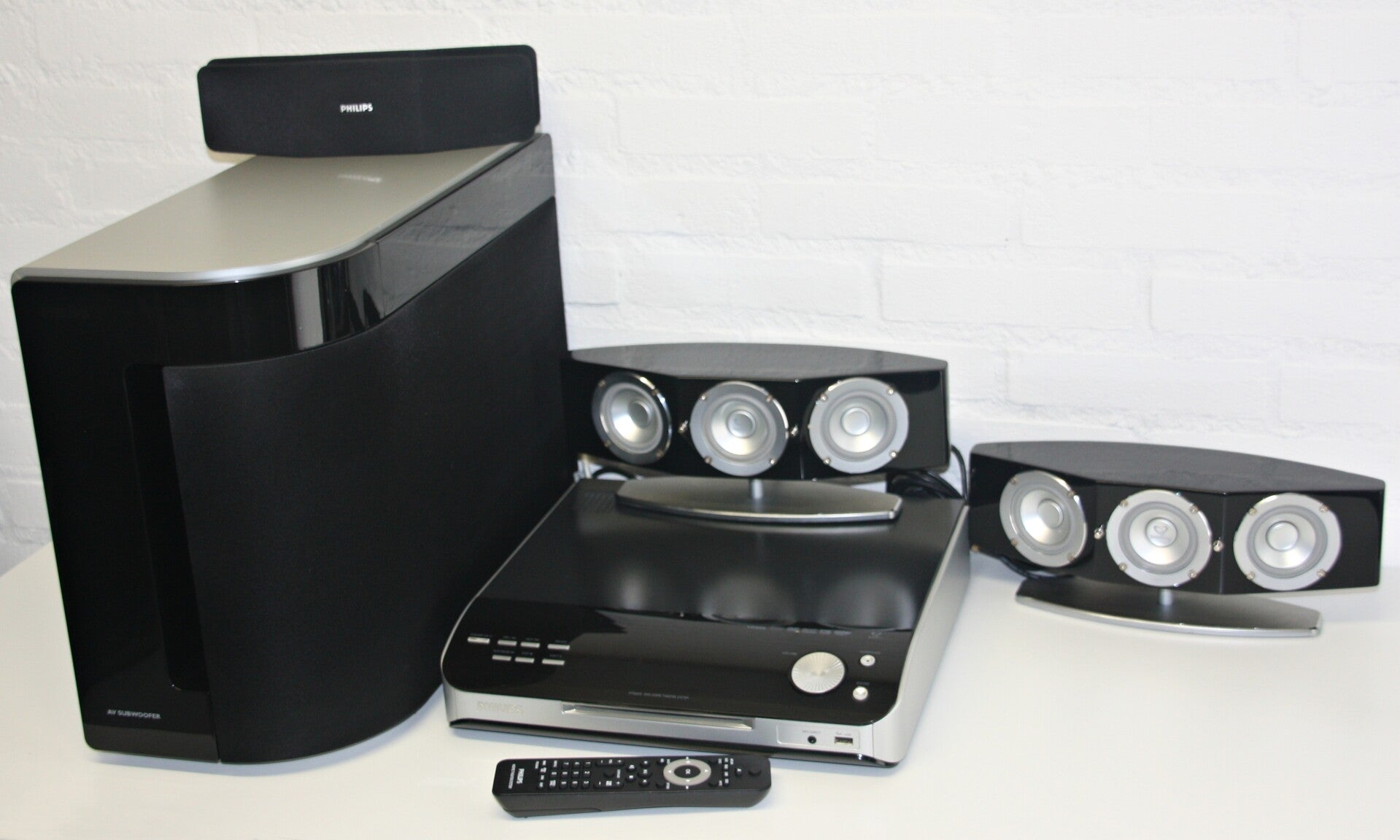 Philips 2.1 (200W) Home Cinema Set - HDMI, USB, Aux *Top Geluid*