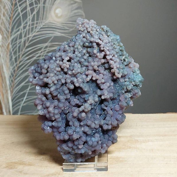 Druifagaat. 12 cm, meer dan een halve kilo. Diverse tinten, en vele sparkles.