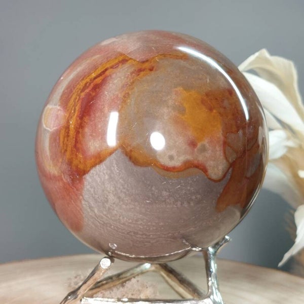 Jaspis. Prachtige grote bol van Polychroom Jaspis 2,1 kilo