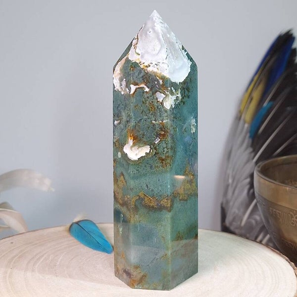 Mosagaat. Prachtige XL Mosagaat toren van 1 kilo en 19cm