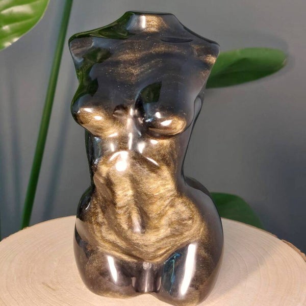 Obsidiaan. Deze XXL goud Obsidiaan body van 2kg en 20 cm is een waar pronkstuk van top kwaliteit