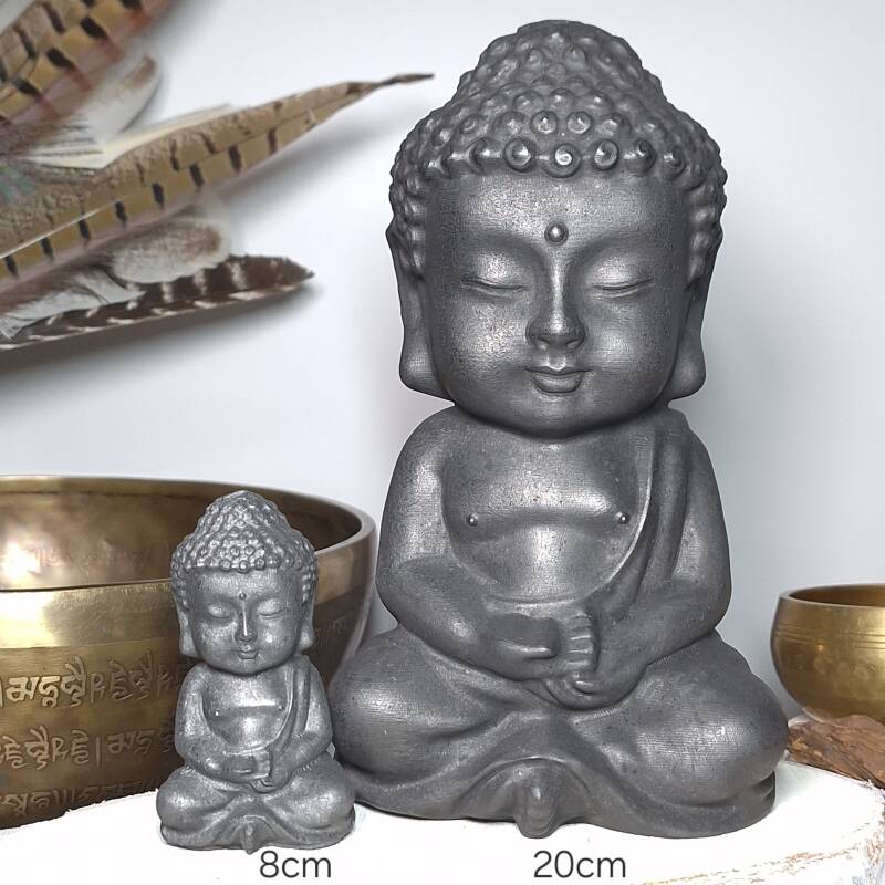 Shungiet. Prachtige 20cm XL Boeddha van Shungit uit Rusland