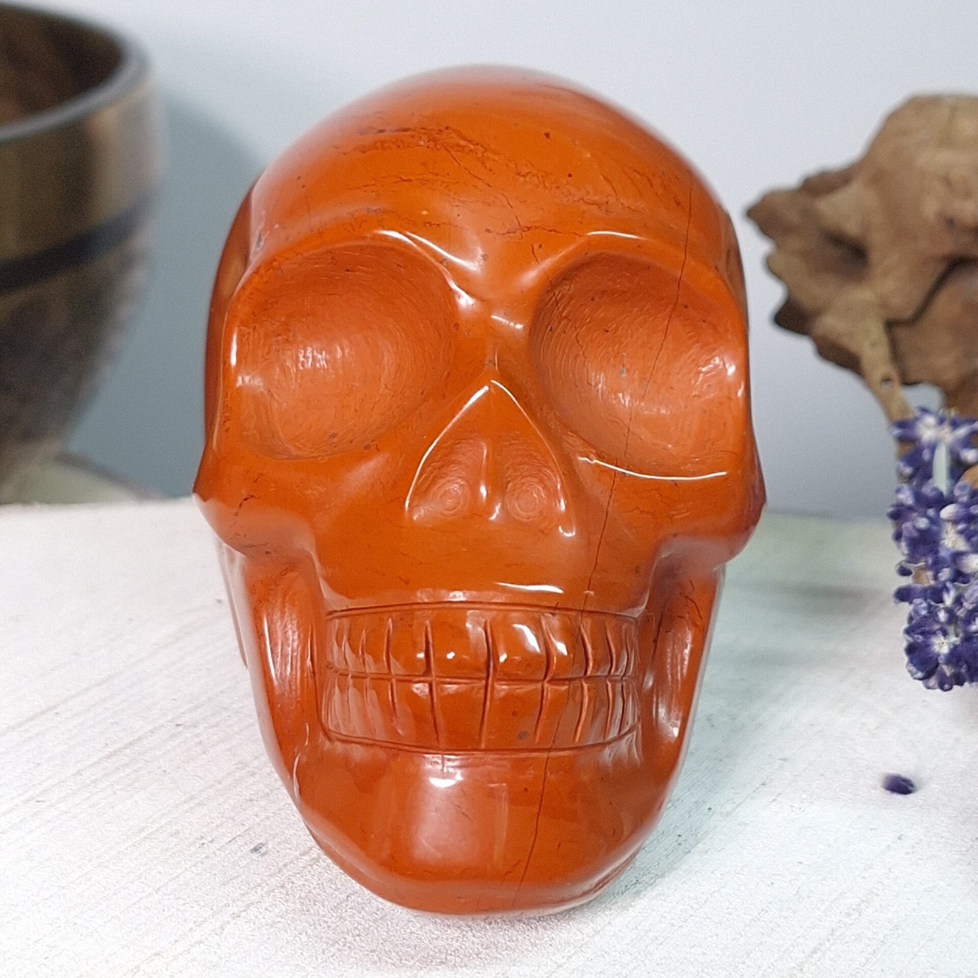 Rode Jaspis schedel. Prachtige edelstenen Skull