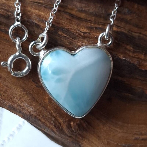 Larimar hart 925 zilveren hanger met prachtige kwaliteit Larimar met ketting.