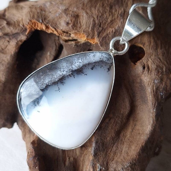 Dendriet Opaal hanger in 925 zilveren setting 5cm