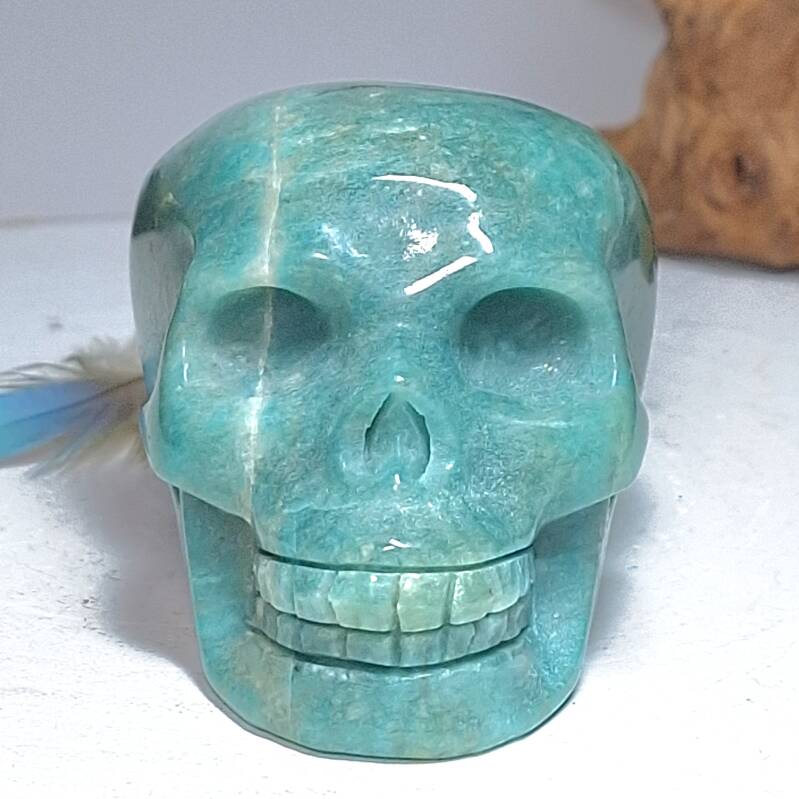 Amazoniet skull met geweldig mooie "flash".