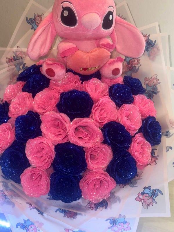 Bouquet di rose  con Stitch