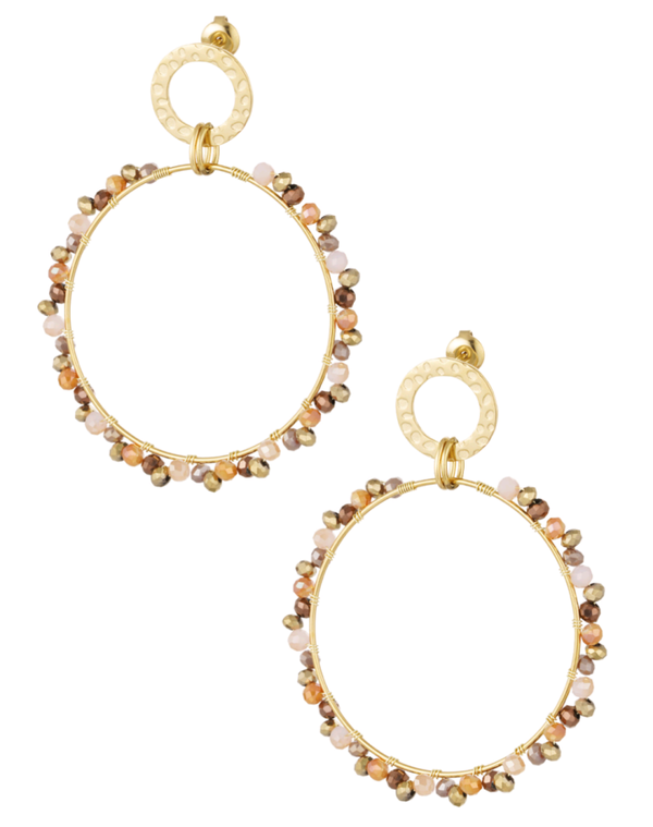 Oorbellen dubbele cirkel met kraaltjes - beige