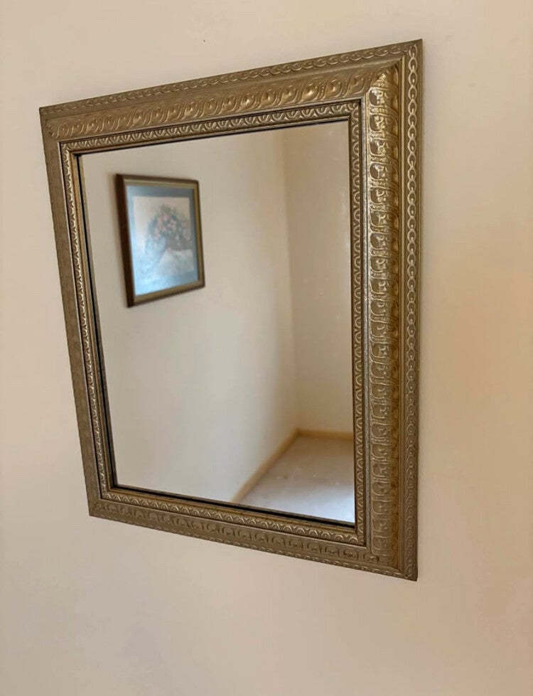 Frame mirror