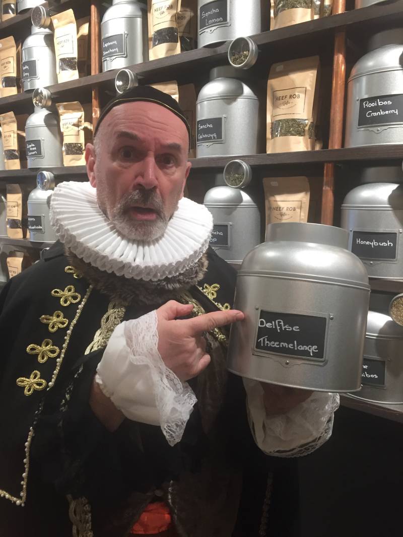 Willem v Oranje keurt onze Delftse theemelange