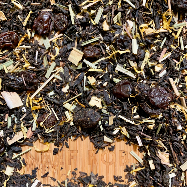 Zwarte thee met sinaasappel rum rozijnen en karamel