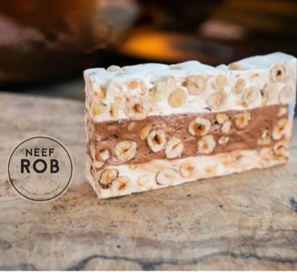 Nougat Tiramisu handgemaakt in Italie per dikke plak van 180 gram