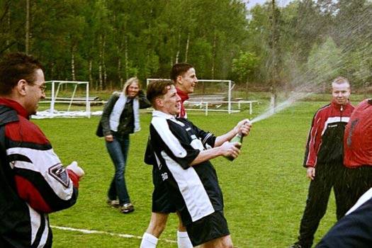 Staffelsieger der 2. Kreisklasse 2002/03 und Aufstieg in die 1. Kreisklasse