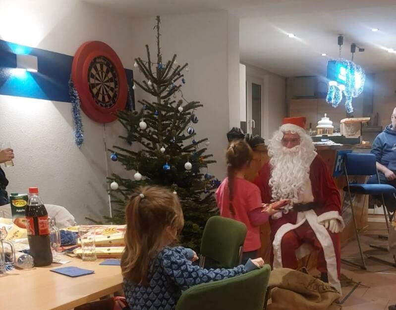 Der Weihnachtsmann bei der G-Jugend