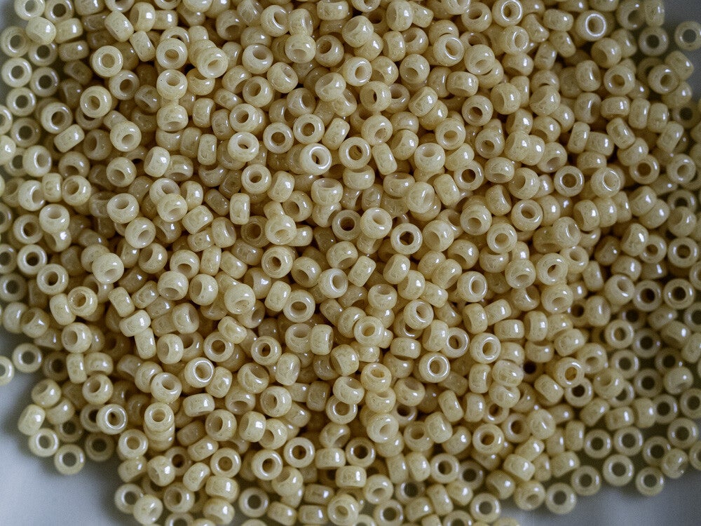 15/ 0595 ceylon light beige