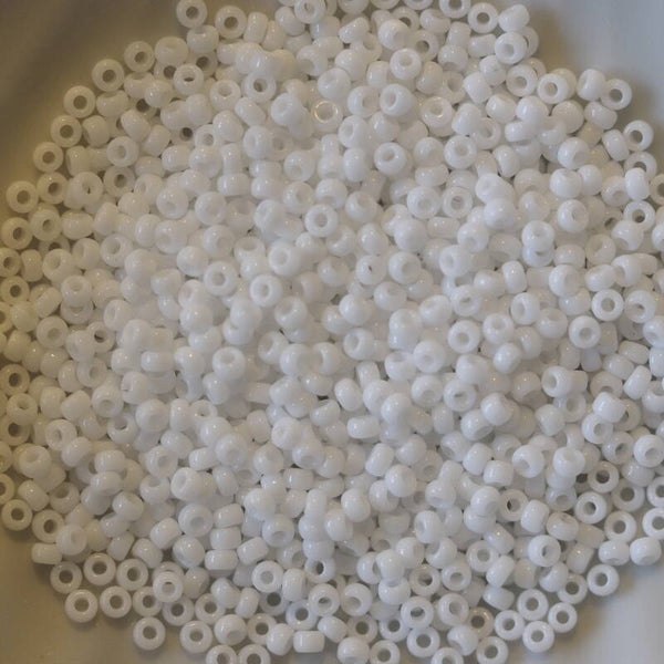 11/ 0402 chalk white opaque