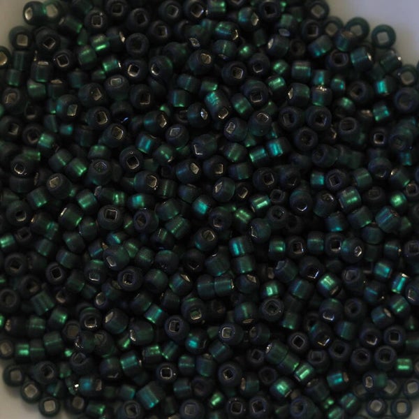 11/0-083M Dark Green Matte Silver Lined