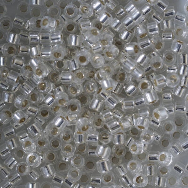 DB 0041 Silver Lined Crystal