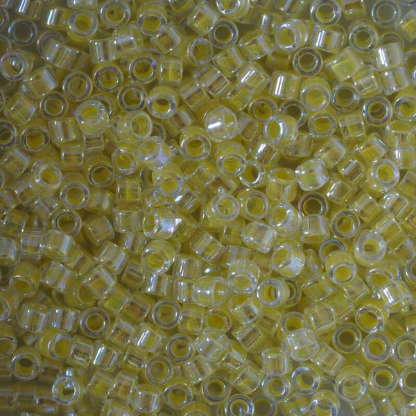 DB 0053 Lined Pale Yellow AB