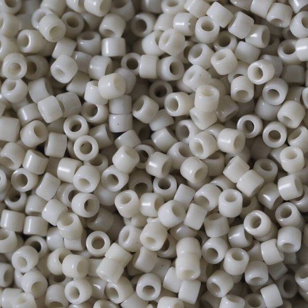 DB 0261  Opaque Linen Luster